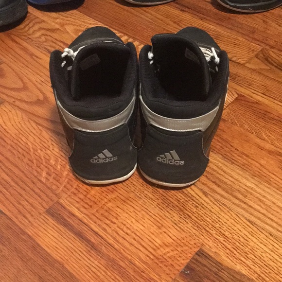 Adidas - Picture 2 of 4